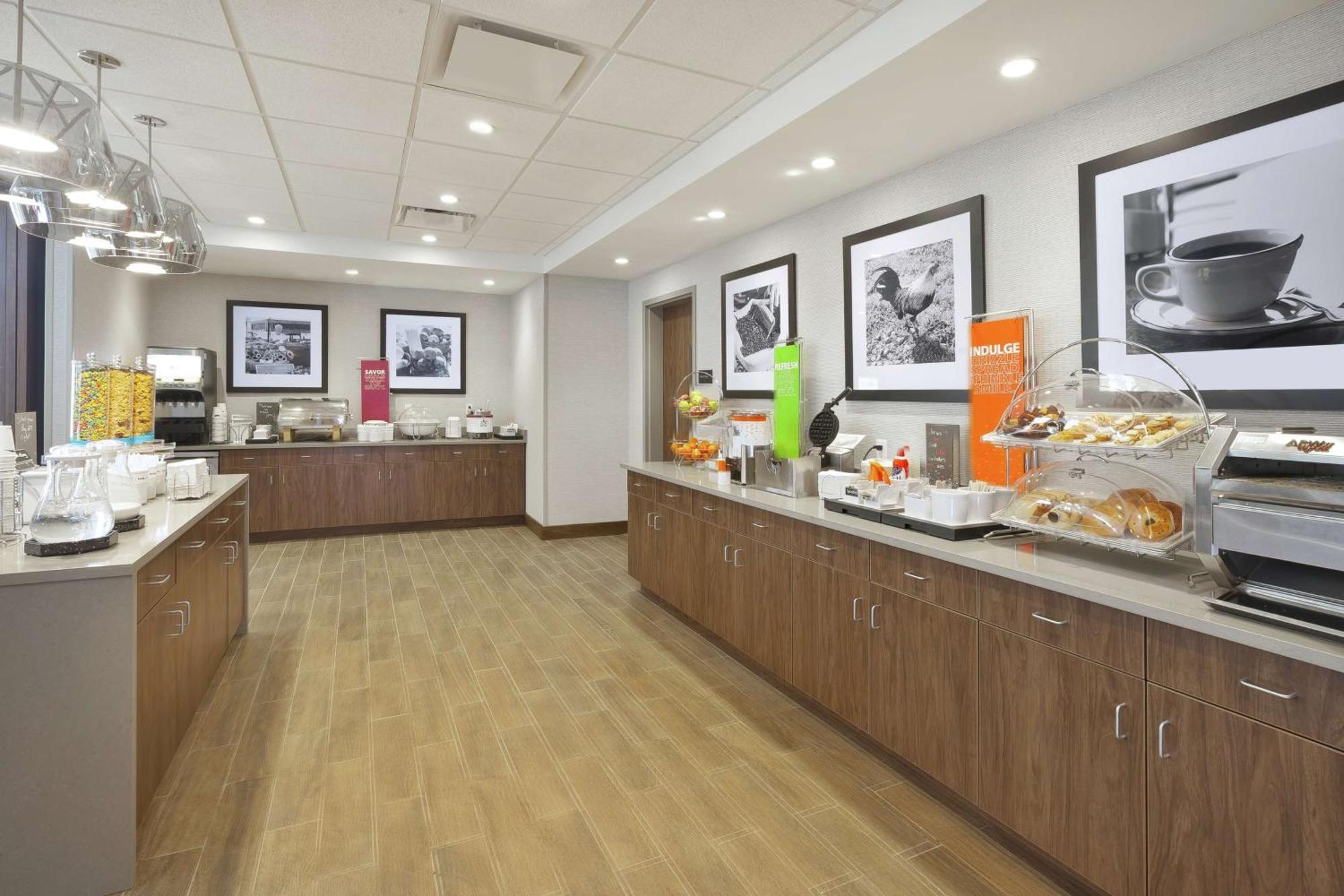 Hampton Inn & Suites Grandville Grand Rapids South Екстериор снимка